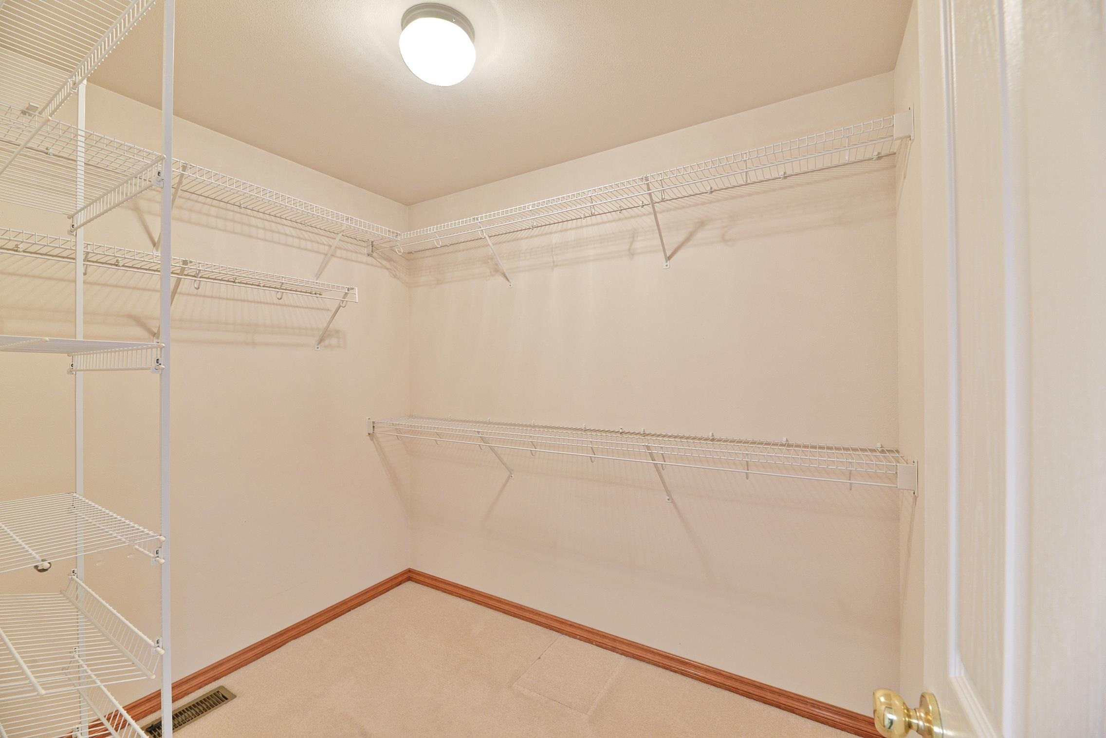 3912 East Siskin Lane Mead, WA 99021 - Photo 8 of 32