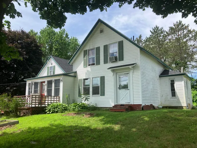 $210,000 | 16 North Main Street, Morrill, ME 04952