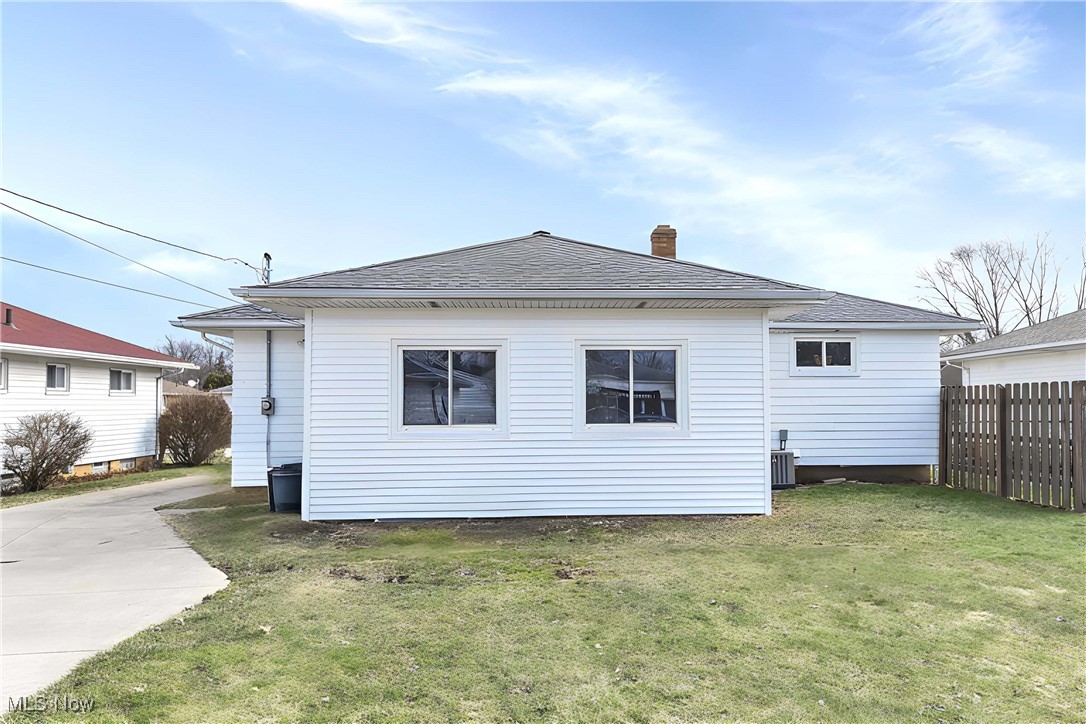 7252 Oakwood Road Parma, OH 44130 - Photo 35 of 38 Gallery Image 35