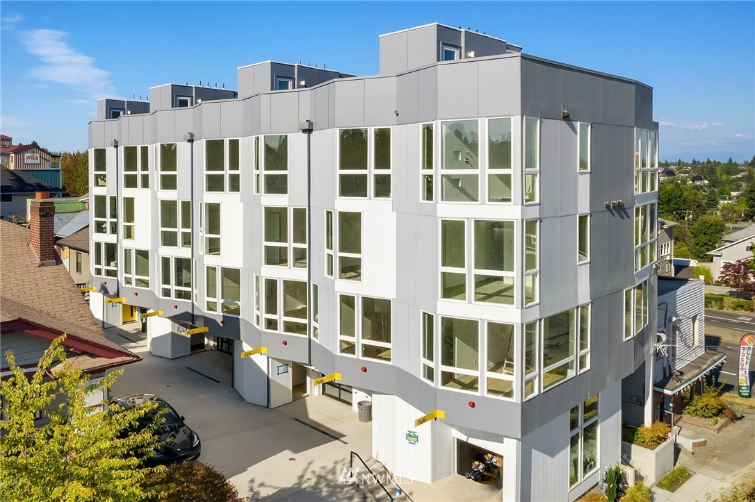 816 North 47th Street Seattle, WA 98103 - Photo 1 of 25 Gallery Image 1