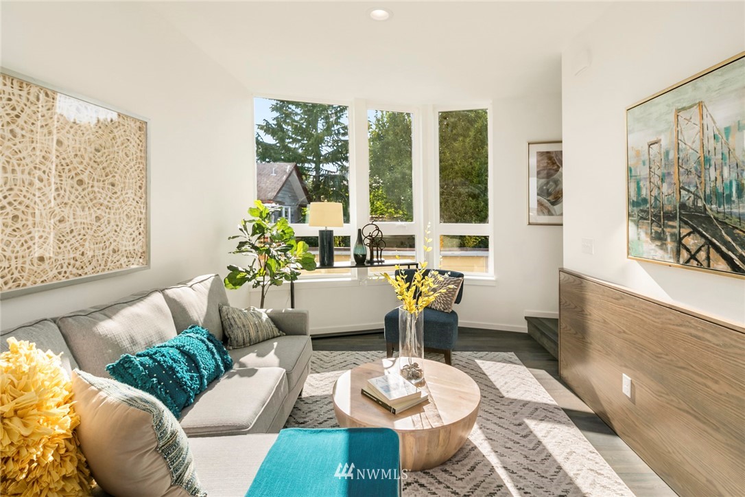 816 North 47th Street Seattle, WA 98103 - Photo 3 of 25 Gallery Image 3