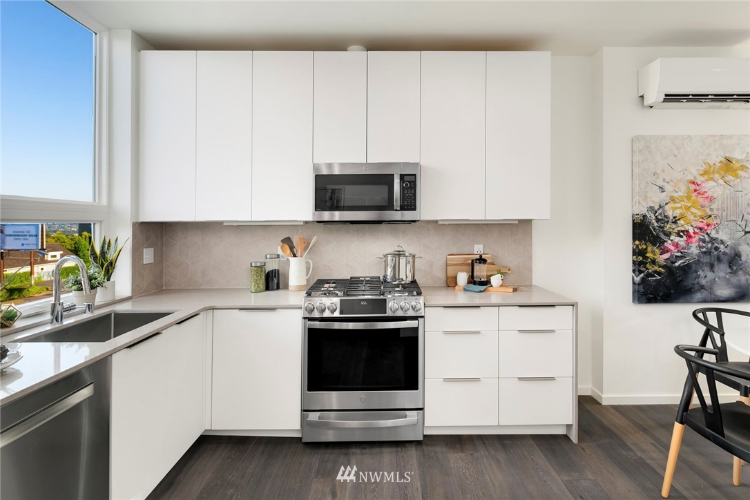 816 North 47th Street Seattle, WA 98103 - Photo 9 of 25 Gallery Image 9