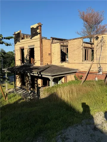 $180,000 | 30 Hope Furnace Road, Scituate, RI 02831