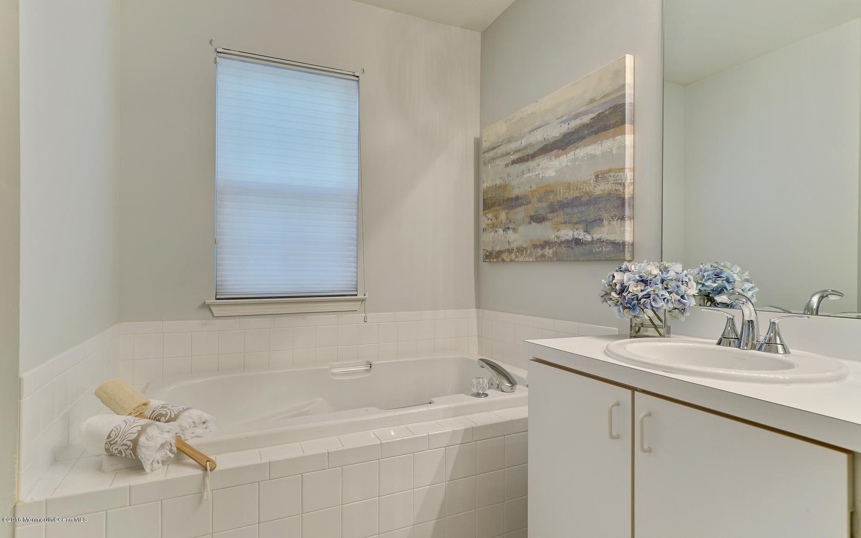 5 Waterville Road Manalapan, NJ 07726 - Photo 20 of 28 0606c0281d2a70852195b1b9de866030
