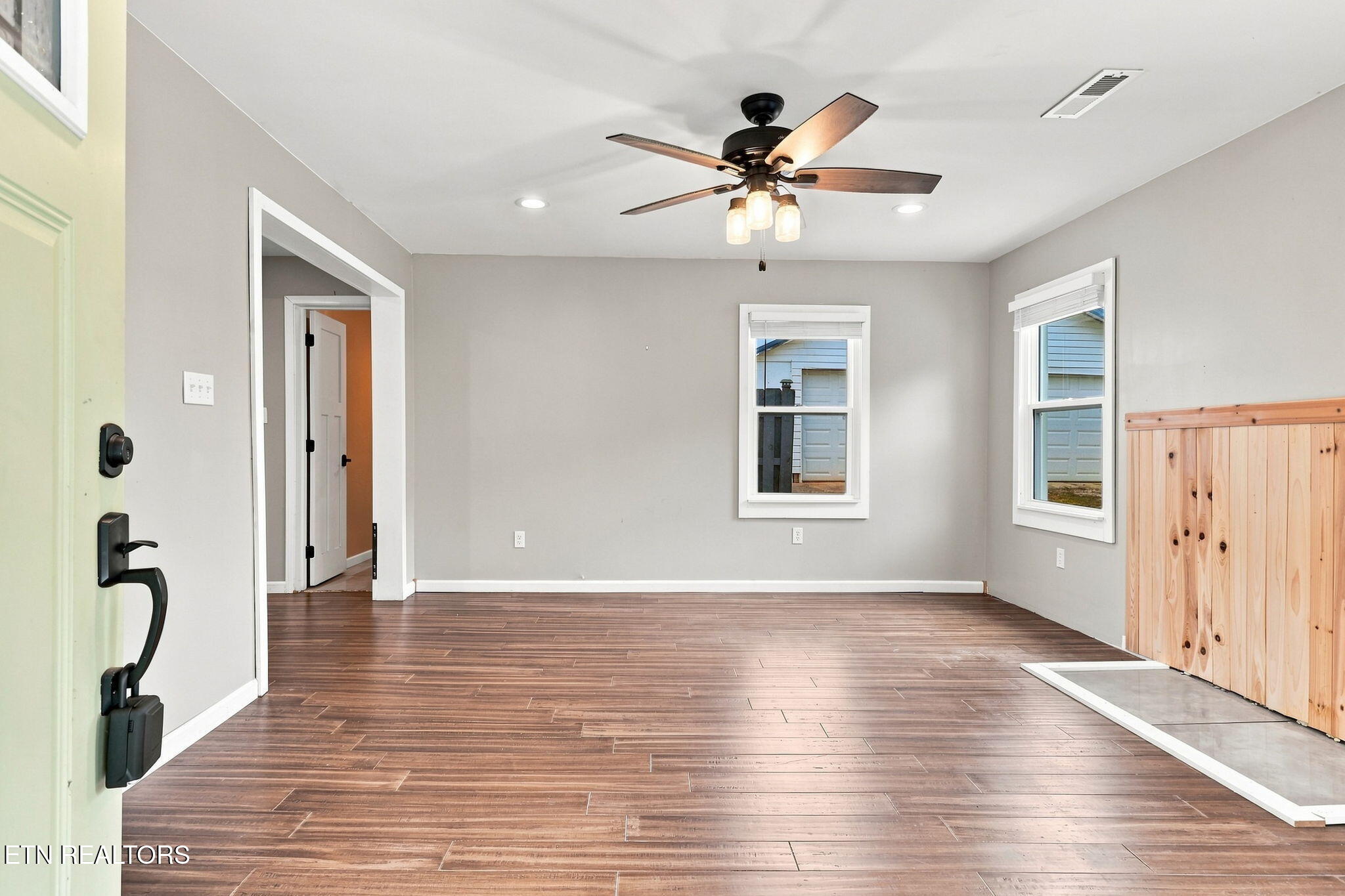 708 New Midway Road Kingston, TN 37763 - Photo 8 of 47 Living