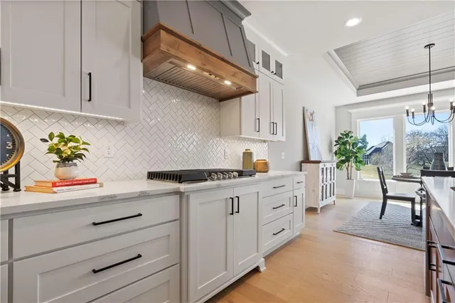 $854,100 | 2607 Northeast Woodland Court, Lee's Summit, MO 64086