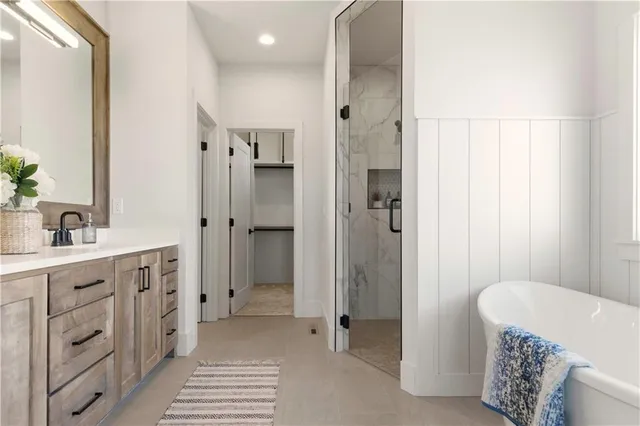 $854,100 | 2607 Northeast Woodland Court, Lee's Summit, MO 64086