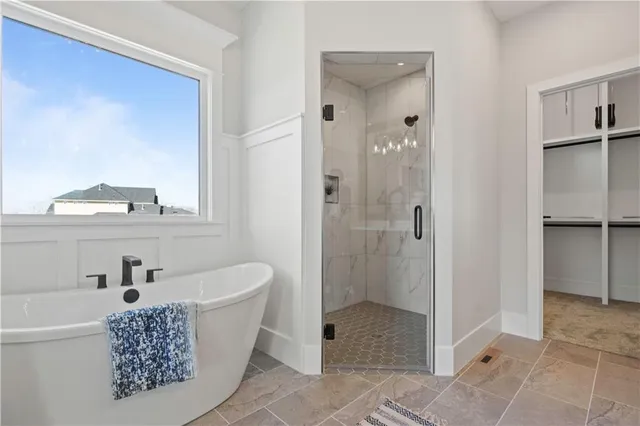 $854,100 | 2607 Northeast Woodland Court, Lee's Summit, MO 64086