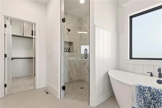 $854,100 | 2607 Northeast Woodland Court, Lee's Summit, MO 64086