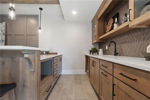 $854,100 | 2607 Northeast Woodland Court, Lee's Summit, MO 64086