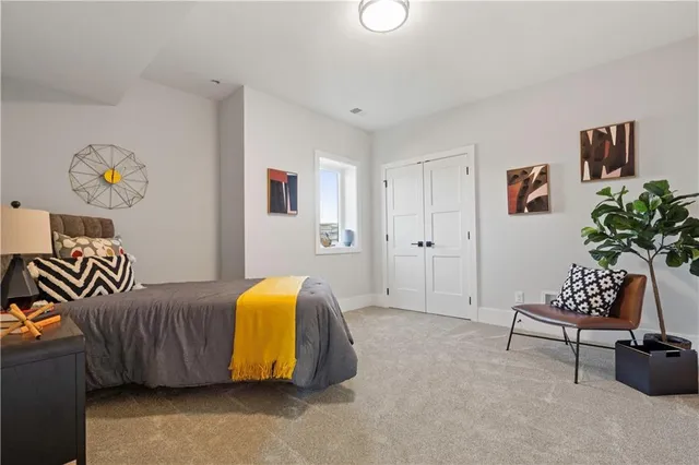 $854,100 | 2607 Northeast Woodland Court, Lee's Summit, MO 64086