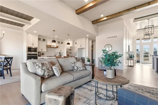 $854,100 | 2607 Northeast Woodland Court, Lee's Summit, MO 64086