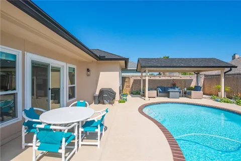 $519,900 | 15826 Vincent Drive, Corpus Christi, TX 78418