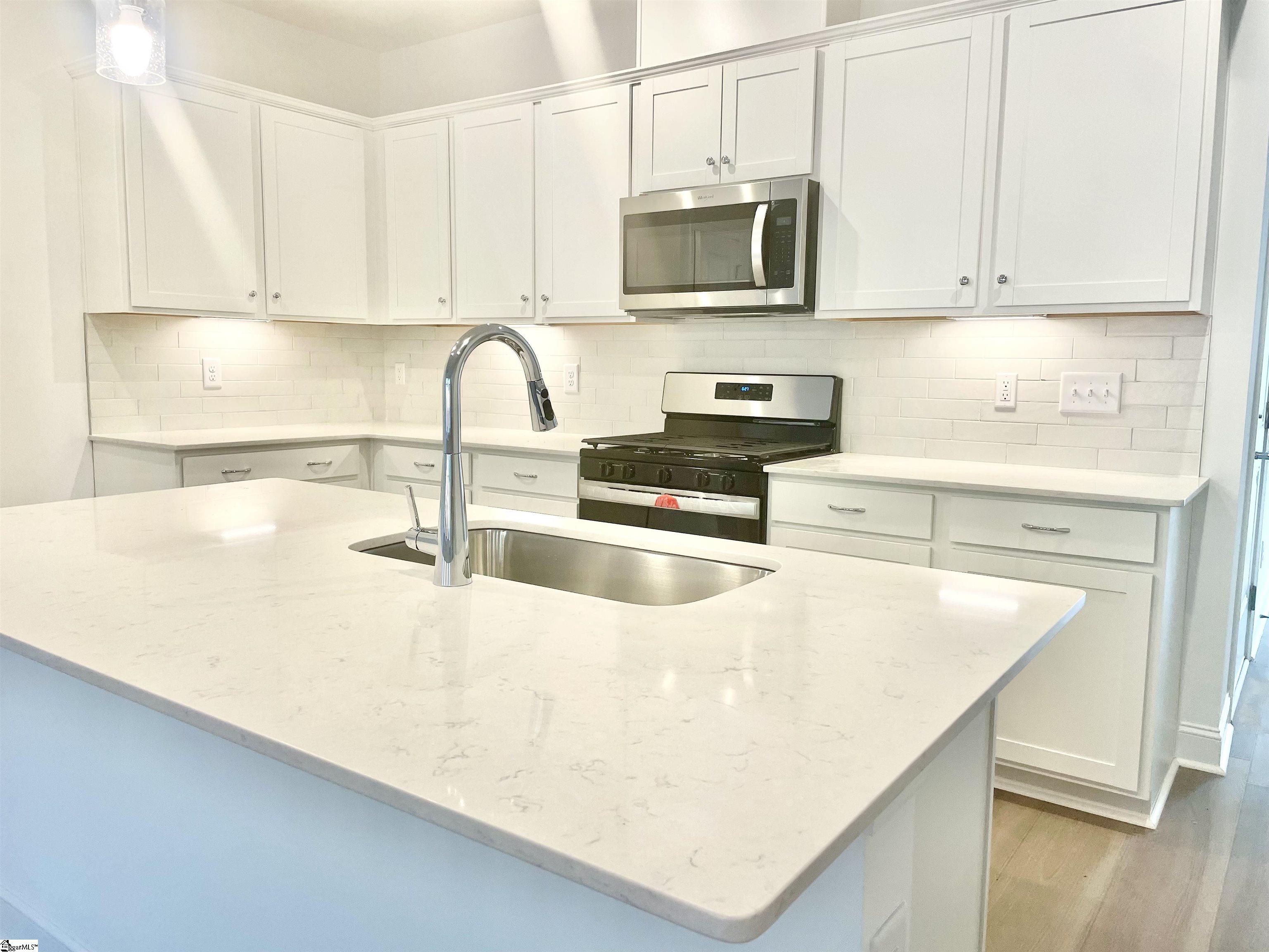 127 Gadwall Way Greenville, SC 29607 - Photo 4 of 16 Gallery Image 4