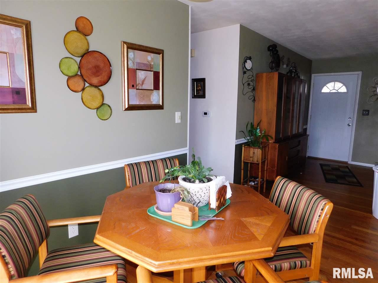 702 Westerfield Road Davenport, IA 52806 - Photo 5 of 17 Gallery Image 5