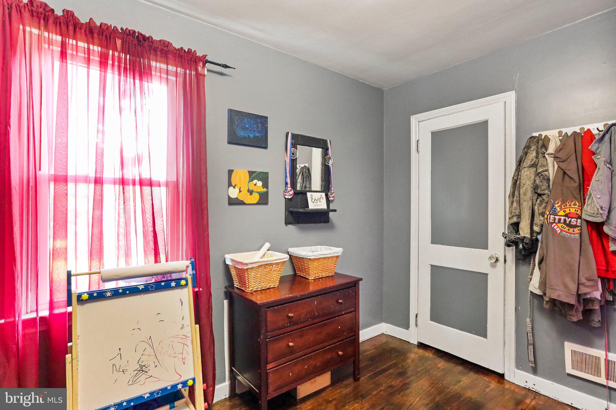 300 Wakefield Road Hagerstown, MD 21740 - Photo 12 of 35