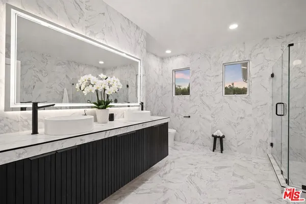 $3,000,000 | 5439 Gentry Avenue, Valley Village, CA 91607