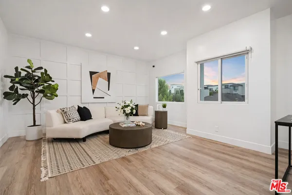$3,000,000 | 5439 Gentry Avenue, Valley Village, CA 91607