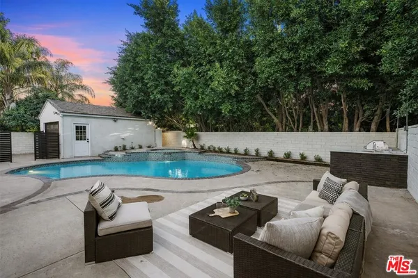 $3,000,000 | 5439 Gentry Avenue, Valley Village, CA 91607