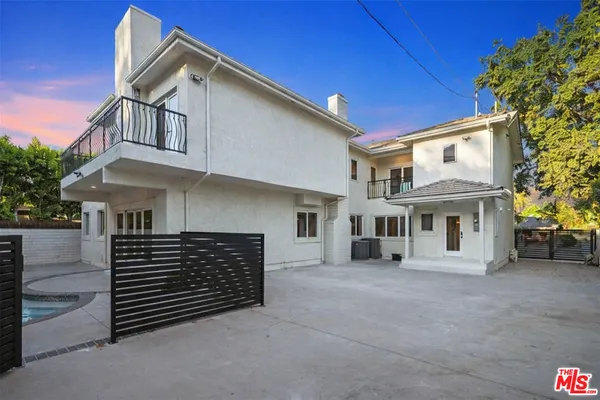 $3,000,000 | 5439 Gentry Avenue, Valley Village, CA 91607