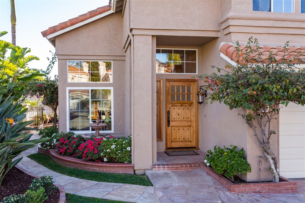 2319 Terraza Ribera Carlsbad, CA 92009 - Photo 2 of 25
