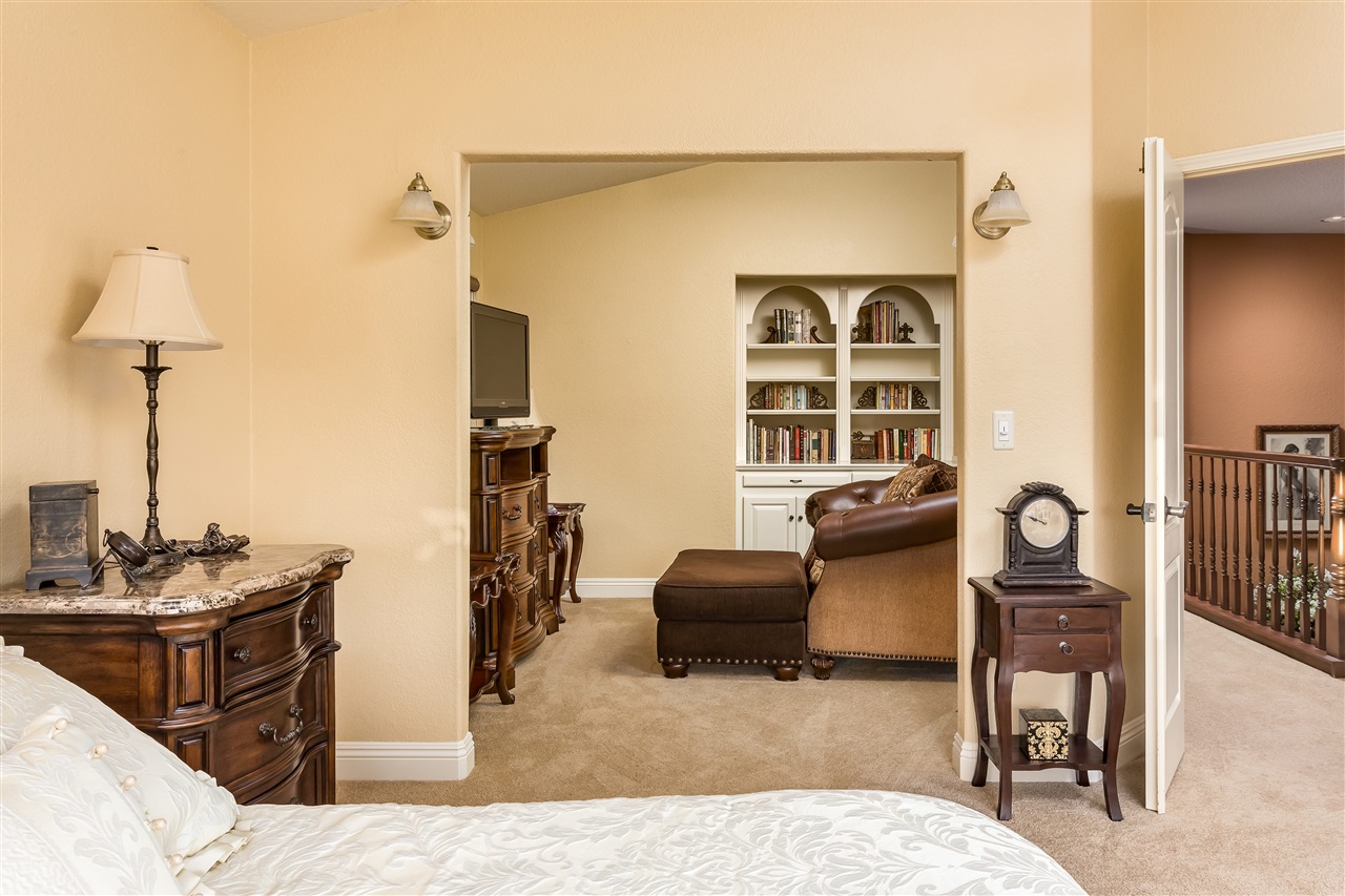 2319 Terraza Ribera Carlsbad, CA 92009 - Photo 15 of 25