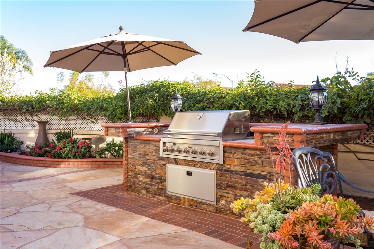 2319 Terraza Ribera Carlsbad, CA 92009 - Photo 22 of 25