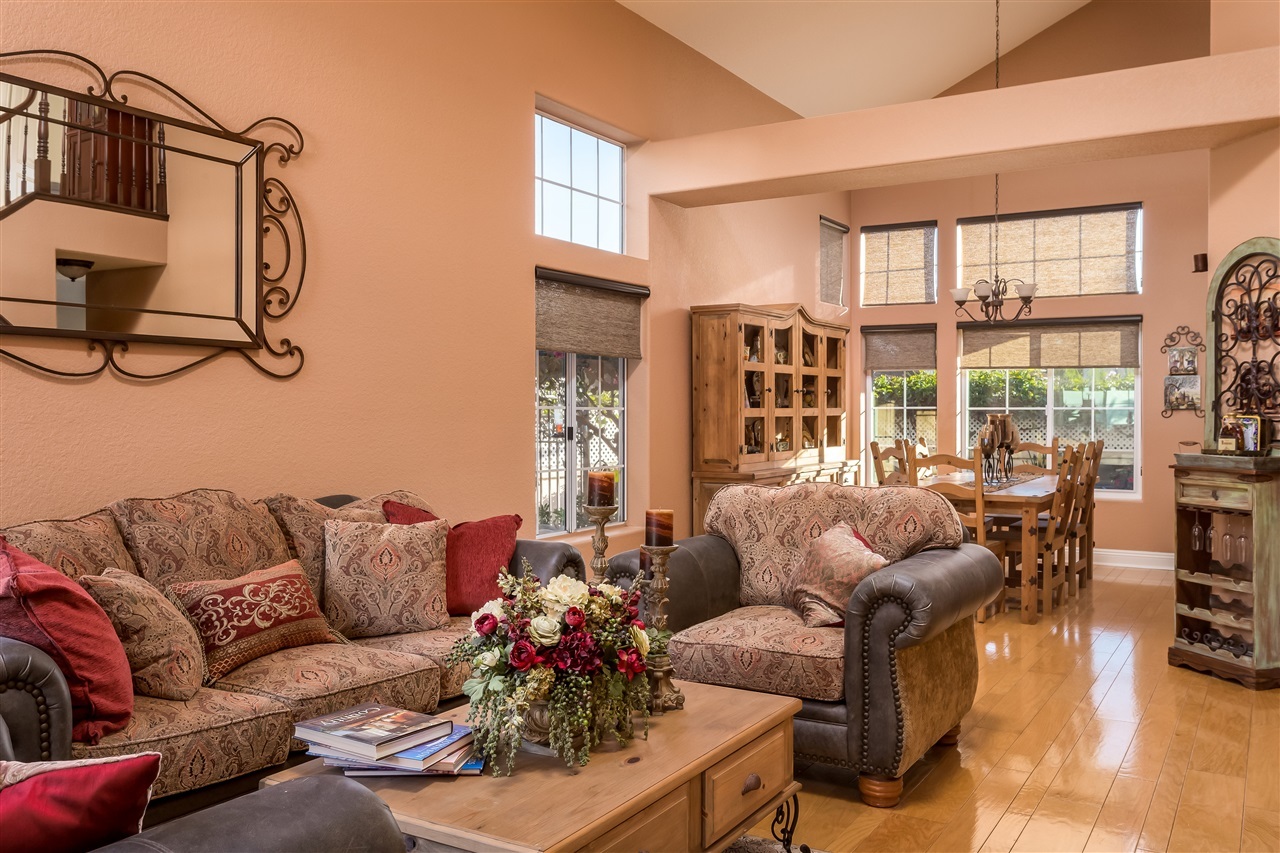 2319 Terraza Ribera Carlsbad, CA 92009 - Photo 4 of 25