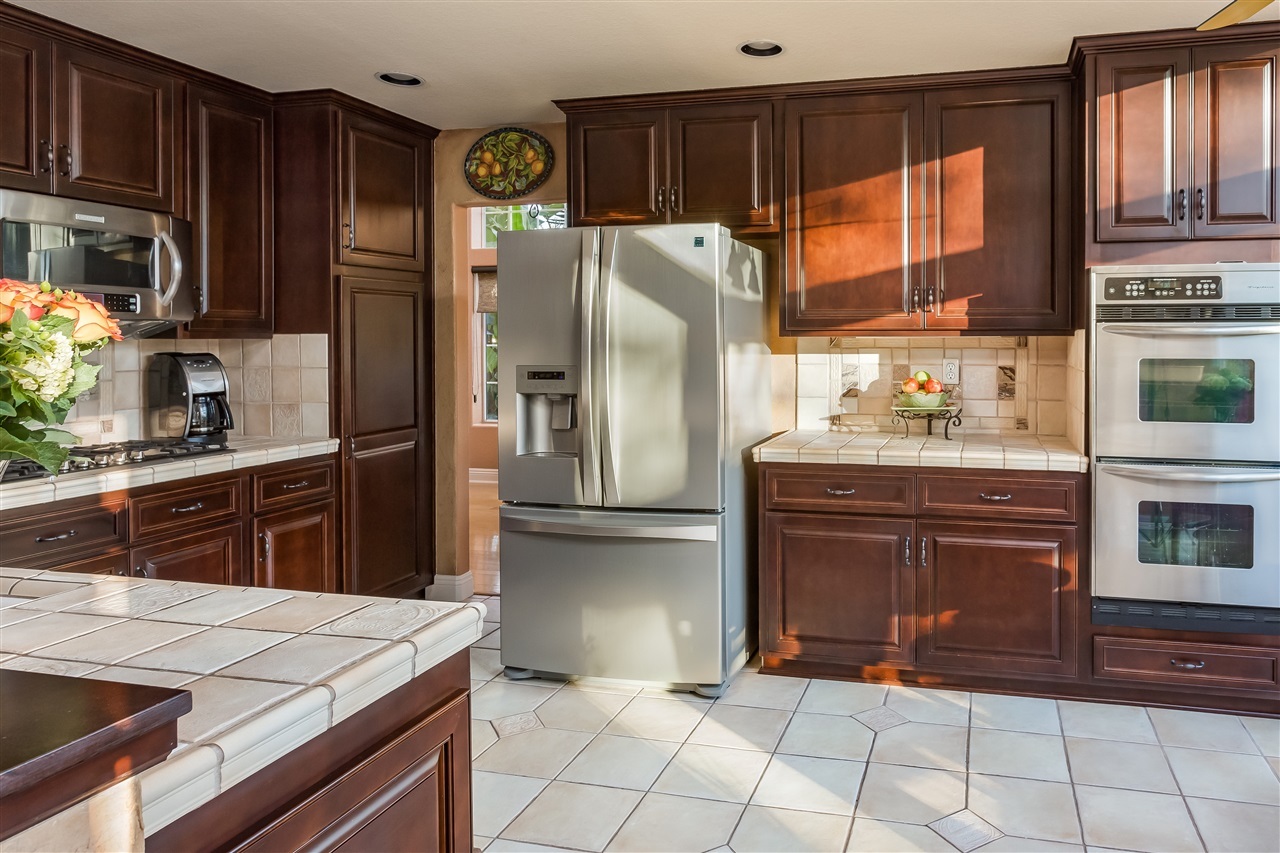 2319 Terraza Ribera Carlsbad, CA 92009 - Photo 10 of 25