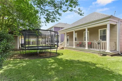$374,000 | 18 Seaward Court, New Orleans, LA 70131
