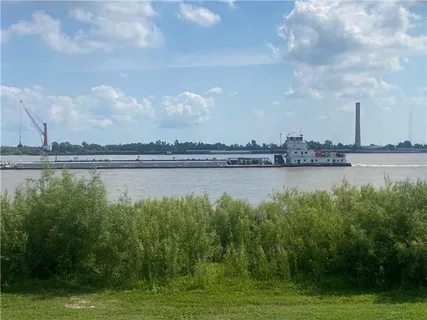 $374,000 | 18 Seaward Court, New Orleans, LA 70131