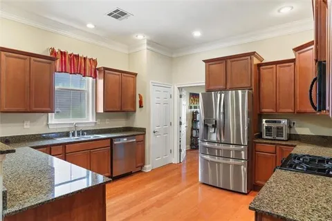 $374,000 | 18 Seaward Court, New Orleans, LA 70131