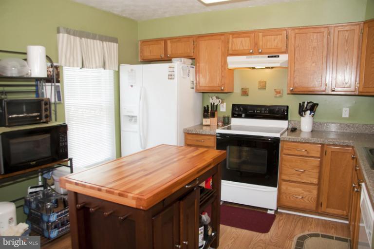 1903 Cross Trails Road Windsor Mill, MD 21244 - Photo 22 of 22 Kitchen