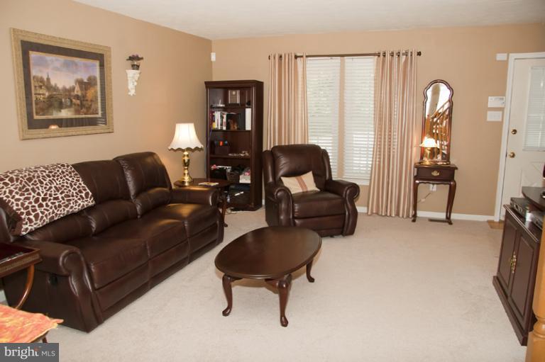 1903 Cross Trails Road Windsor Mill, MD 21244 - Photo 4 of 22 Living Room