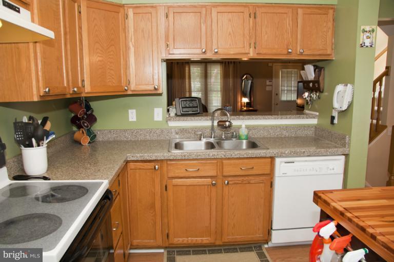 1903 Cross Trails Road Windsor Mill, MD 21244 - Photo 9 of 22 Kitchen