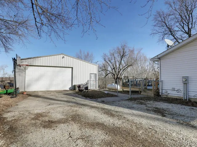 $199,000 | 29060 State Hwy V, Maywood, MO 63454