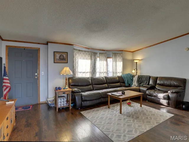 $199,000 | 29060 State Hwy V, Maywood, MO 63454