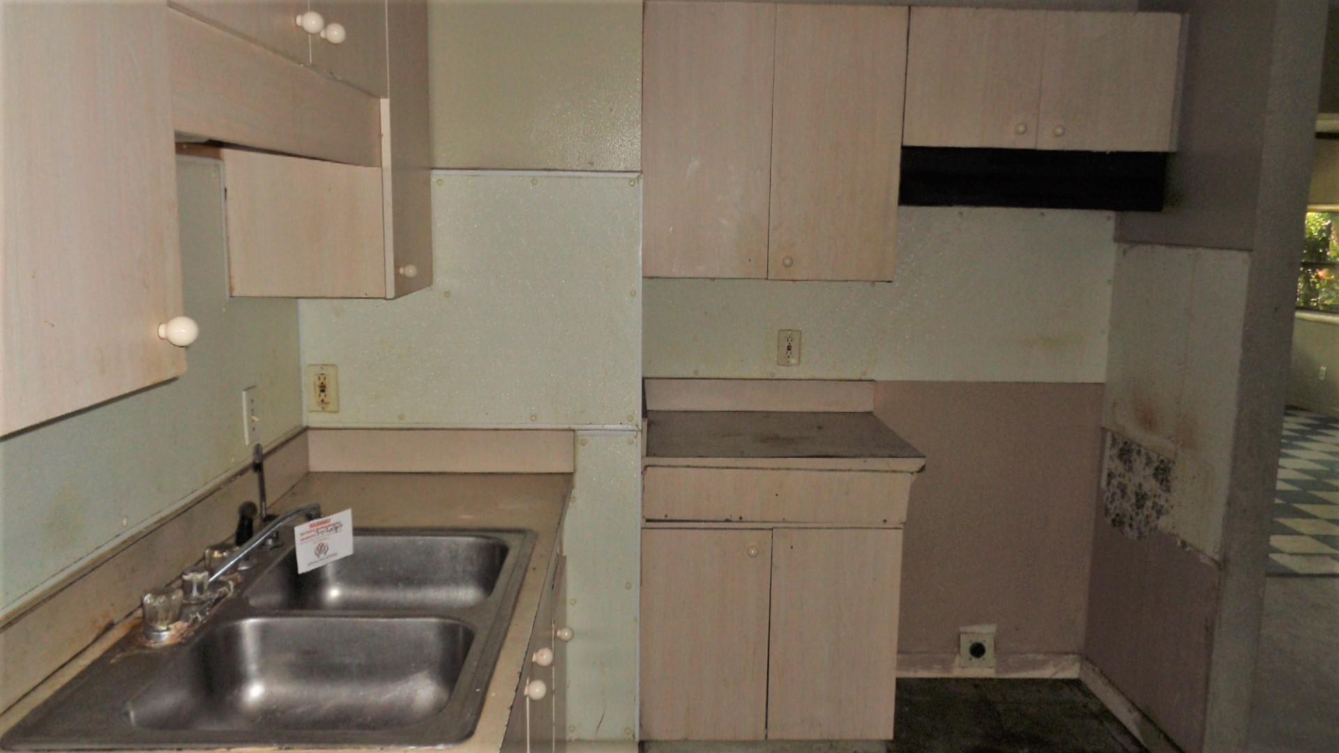 407 North 29th Street Fort Pierce, FL 34947 - Photo 8 of 14 DSC07371