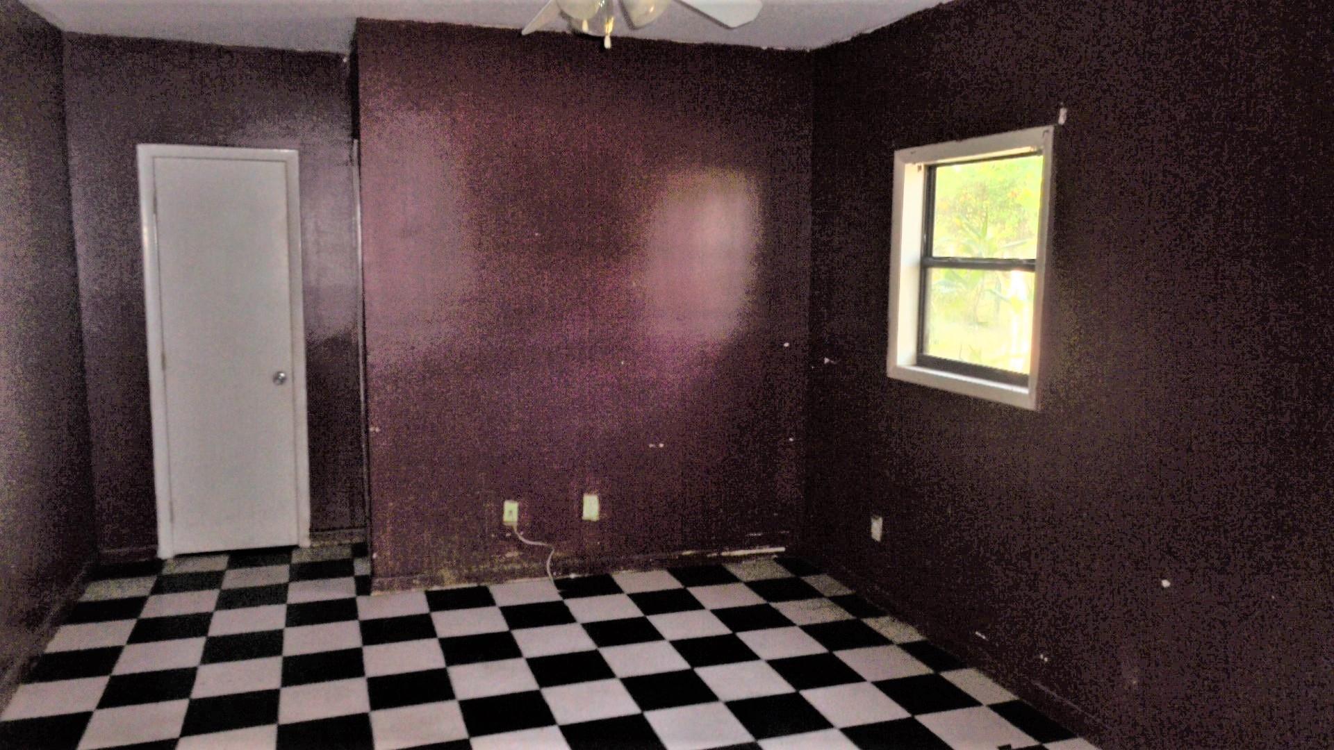 407 North 29th Street Fort Pierce, FL 34947 - Photo 9 of 14 DSC07376