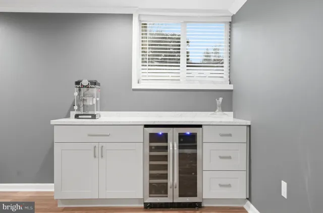 $865,000 | 5955 Edgewood Lane, Alexandria, VA 22310