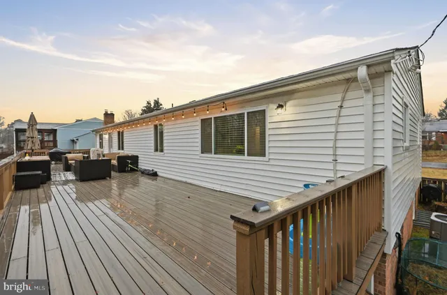 $865,000 | 5955 Edgewood Lane, Alexandria, VA 22310