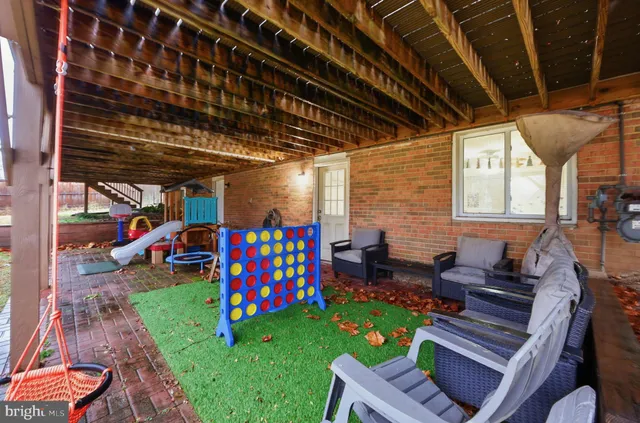 $865,000 | 5955 Edgewood Lane, Alexandria, VA 22310