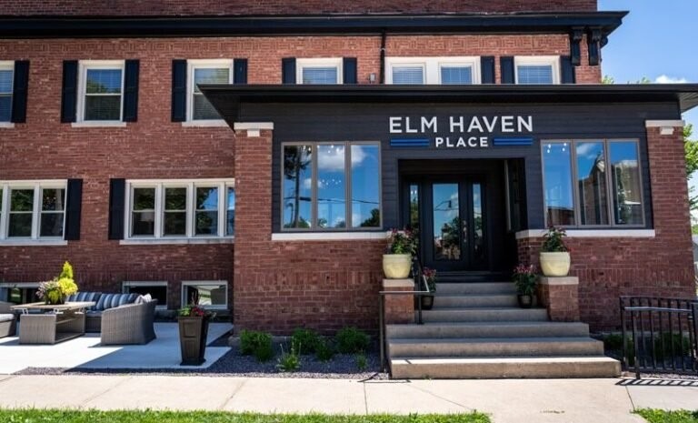 101 North Rose Street Elmwood, IL 61529 - Photo 2 of 16