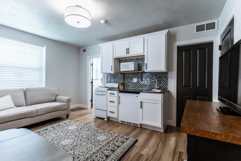 101 North Rose Street Elmwood, IL 61529 - Photo 4 of 16