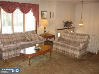 33 Dan Road Hamilton, NJ 08620 - Photo 8 of 12 Living Room