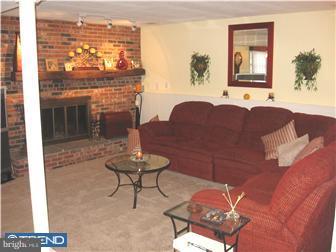 33 Dan Road Hamilton, NJ 08620 - Photo 10 of 12 Family Room
