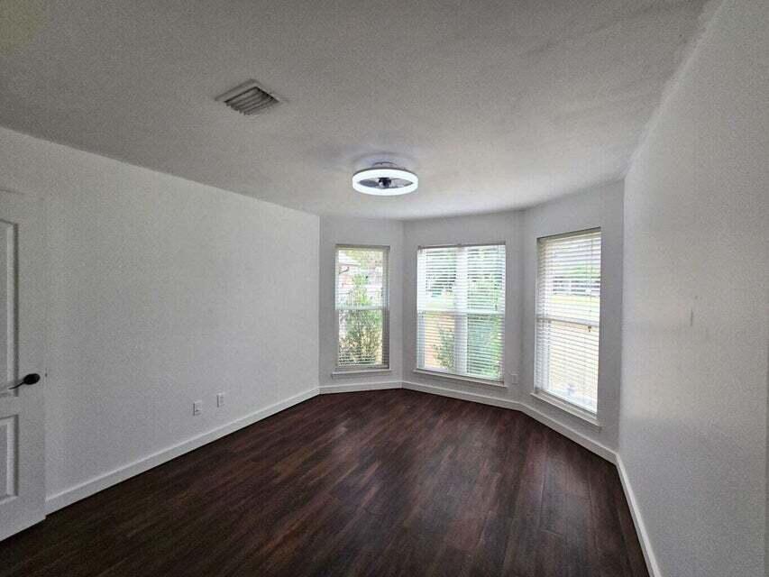401 Evans Road Niceville, FL 32578 - Photo 17 of 29 20250106193158151973000000-o