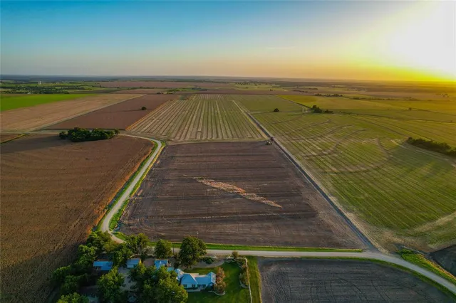 a view of an ocean with a sink