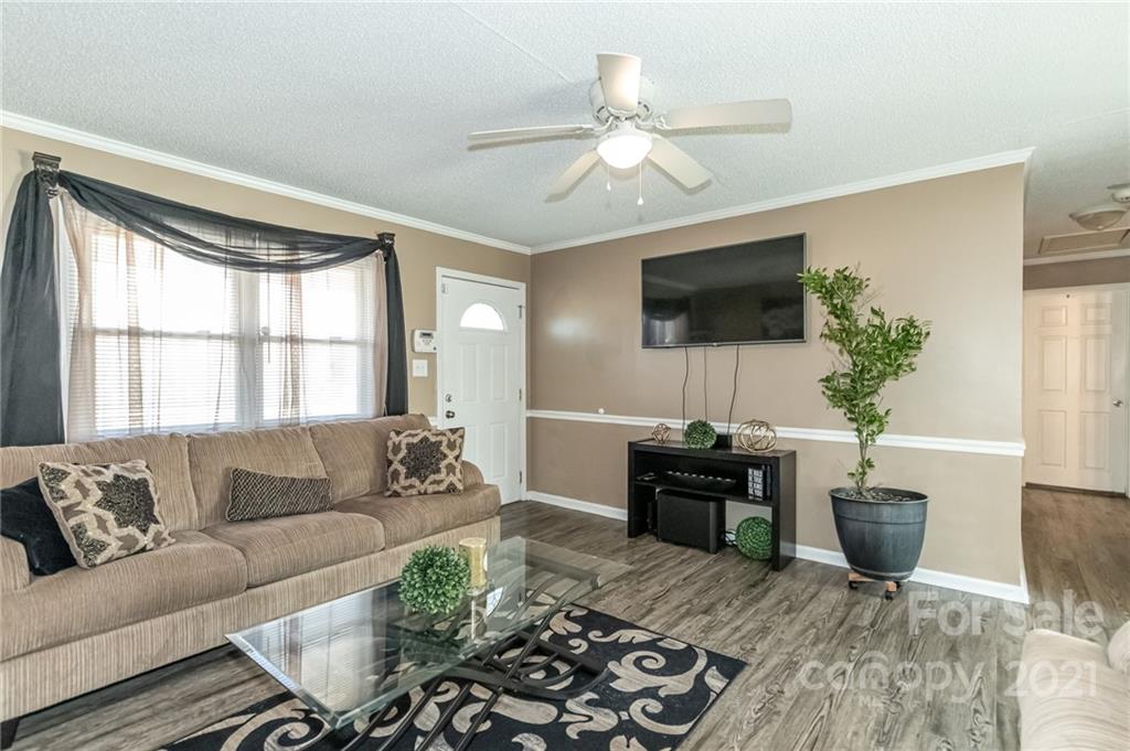 5734 Charlie Walker Road Kannapolis, NC 28081 - Photo 6 of 35 Gallery Image 6
