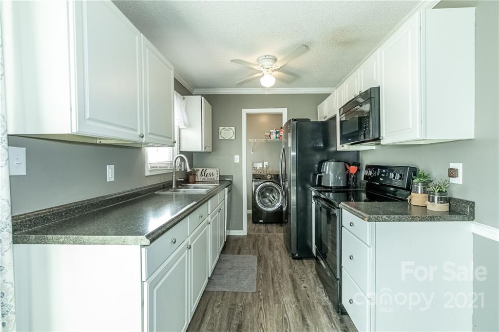5734 Charlie Walker Road Kannapolis, NC 28081 - Photo 8 of 35 Gallery Image 8
